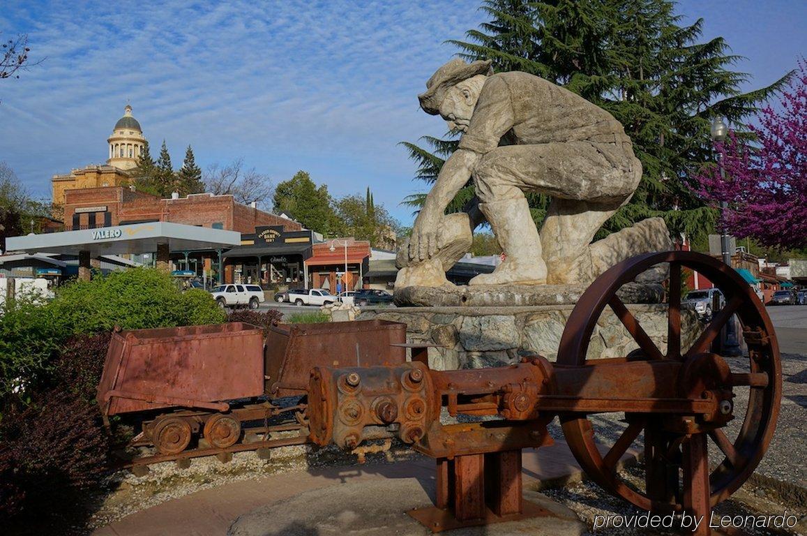 Western Golden Key Hotel 3*